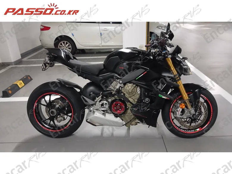 Ducati Streetfighter V4 S 2022, фото 1
