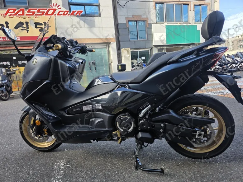 Yamaha T Max 560 - фото 1