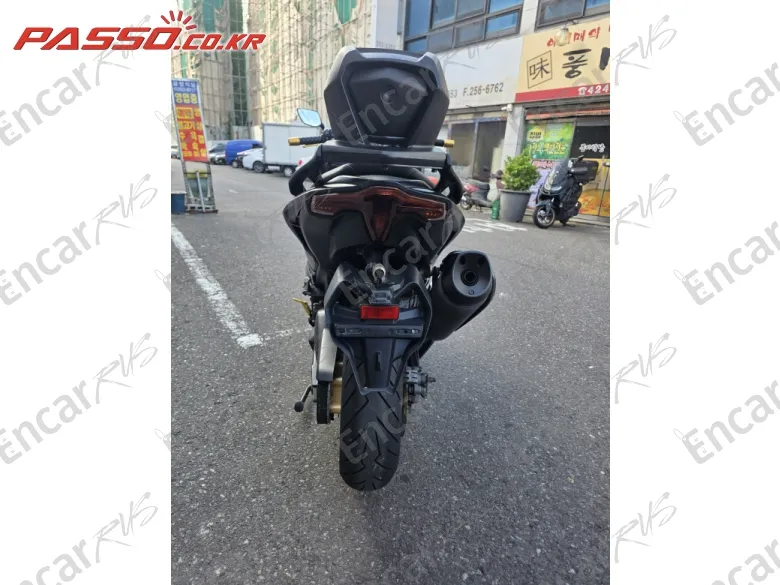 Yamaha T Max 560 - фото 2