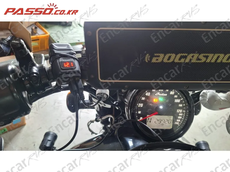 Indian Scout Bobber - фото 3