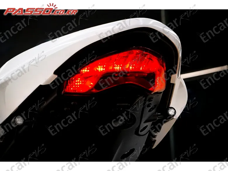Ducati Monster 1200 S - фото 6