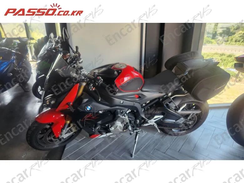 Bmw S 1000 R - фото 1