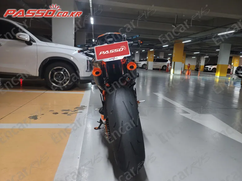 Ktm 1390 Super Duke R Evo - фото 2