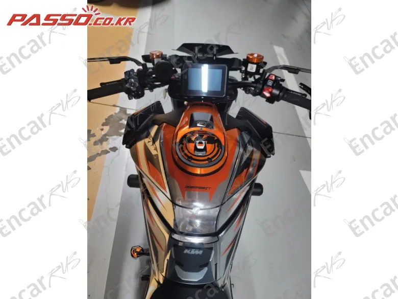 Ktm 1390 Super Duke R Evo - фото 3