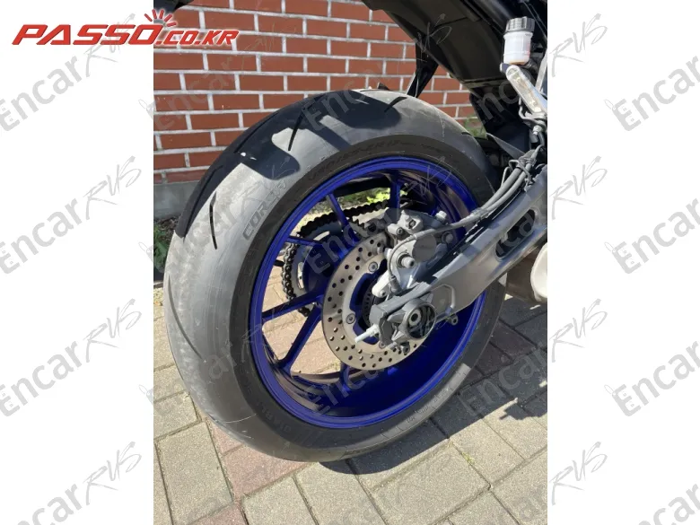 Yamaha Yzf R7 - фото 5
