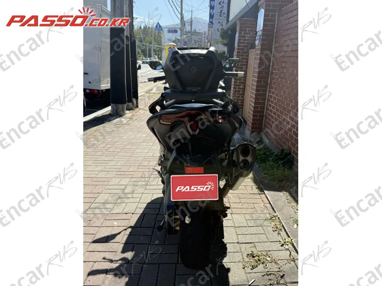 Yamaha T Max 560 - фото 2