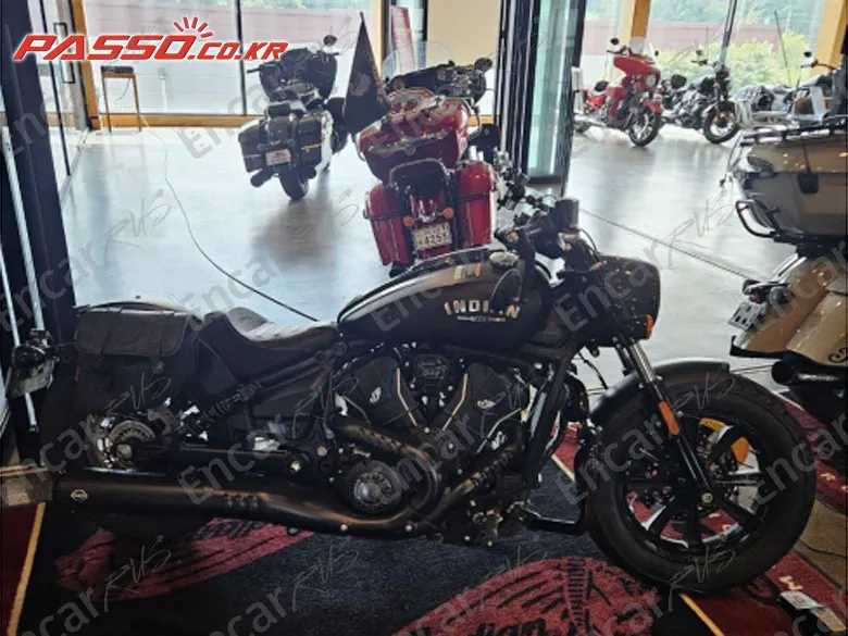 Indian Scout Bobber 2025, фото 1