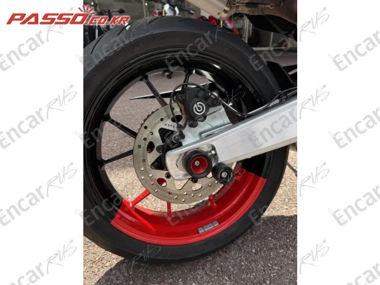 Ducati Hypermotard 698 Mono Rve - фото 6