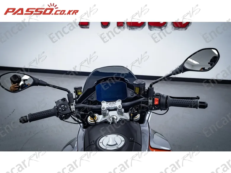 Moto Guzzi V100 Mandello - фото 3