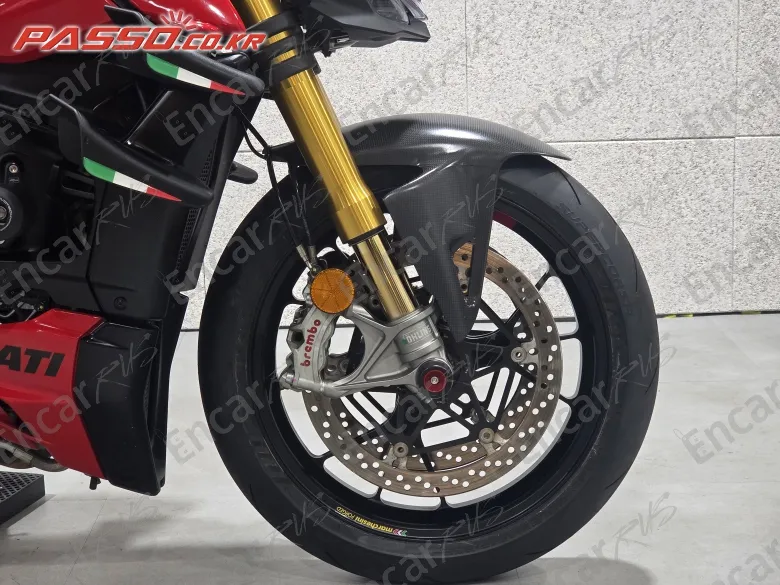 Ducati Streetfighter V4 S - фото 5