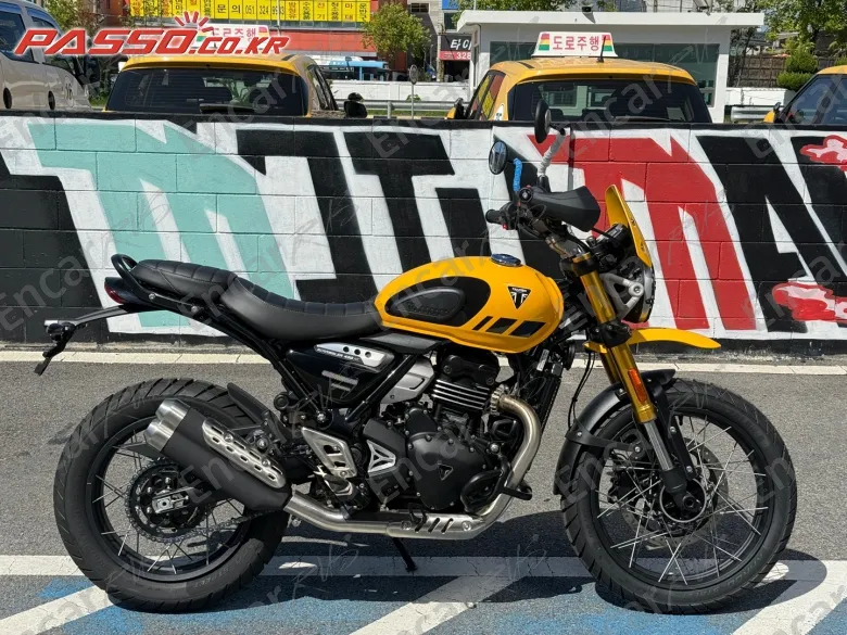 TRIUMPH SCRAMBLER 400 XC 2027, фото 1