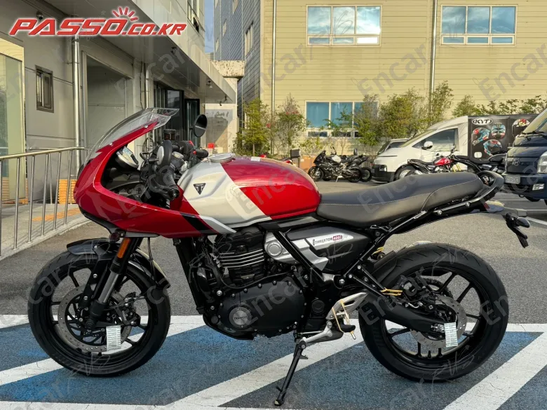 Triumph Thruxton 400 - фото 1