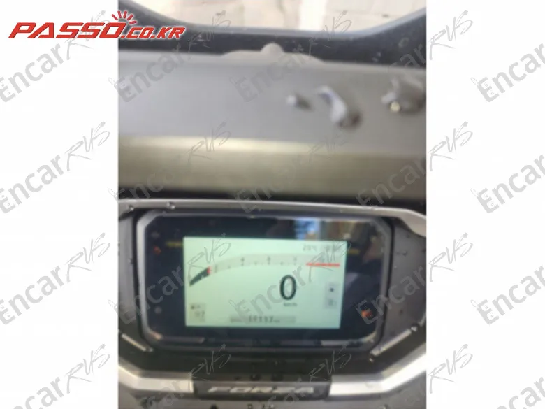 Honda Forza 350 - фото 3