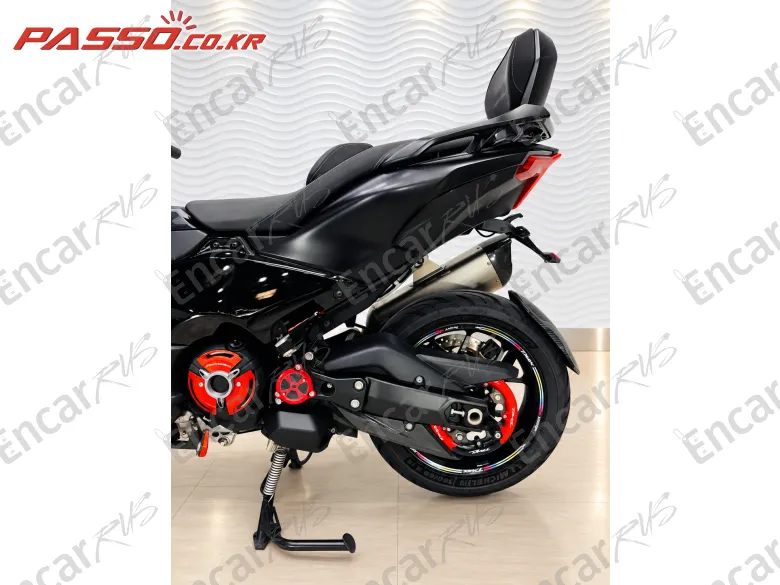 Yamaha T Max 560 - фото 4