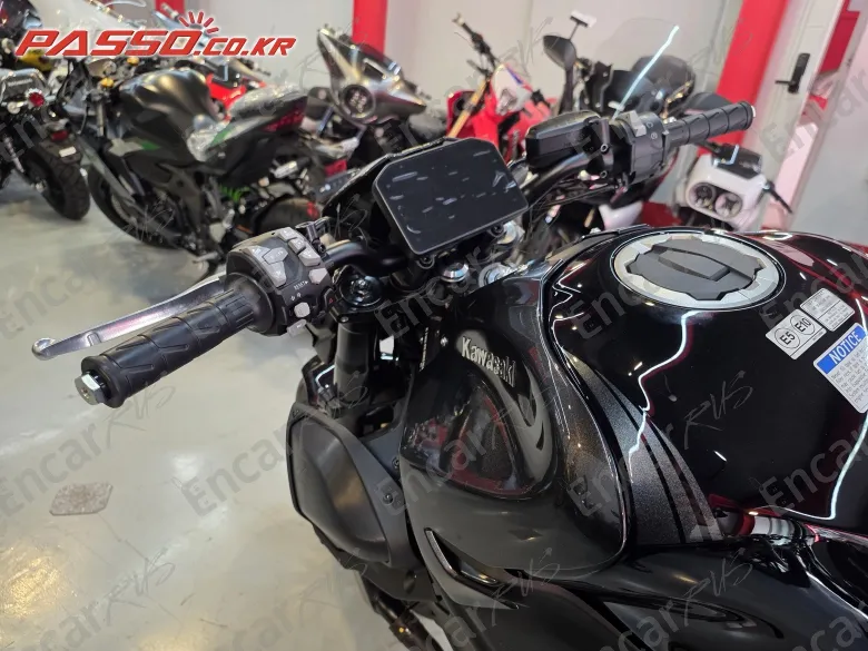 Kawasaki Z 900 Abs - фото 3