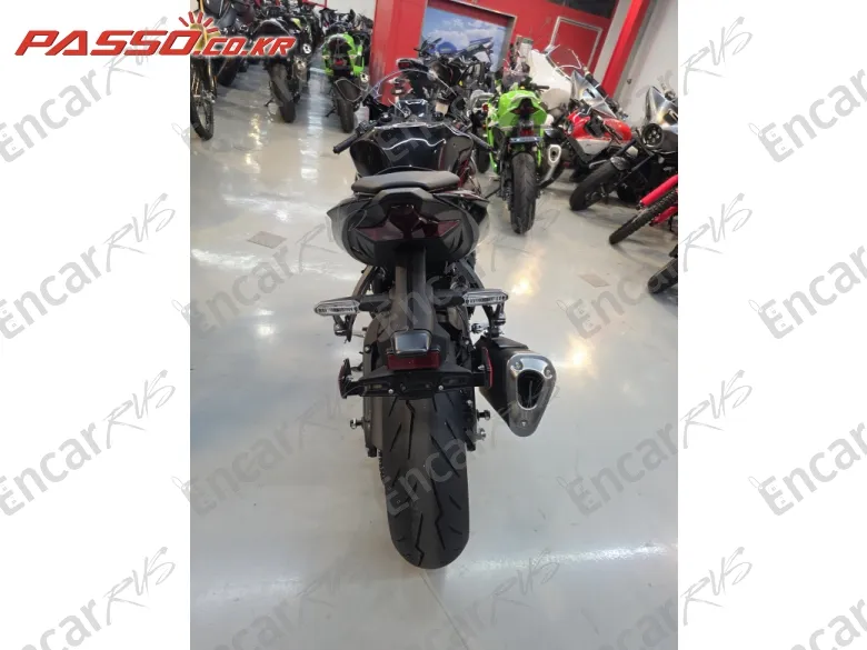Kawasaki Zx 6 R - фото 2