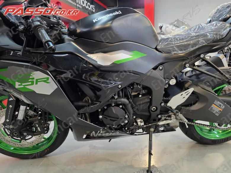 Kawasaki Zx 6 R - фото 4