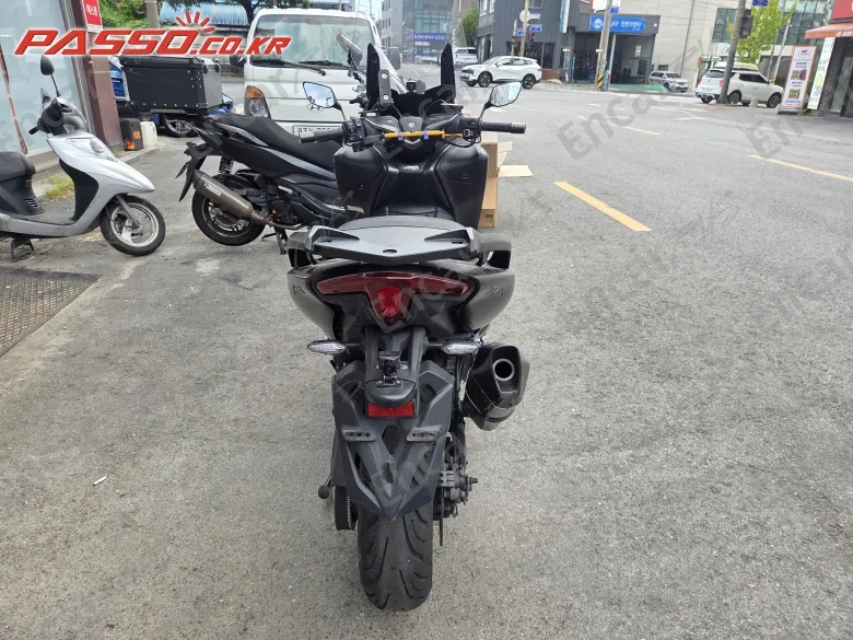 Yamaha T Max 560 - фото 2