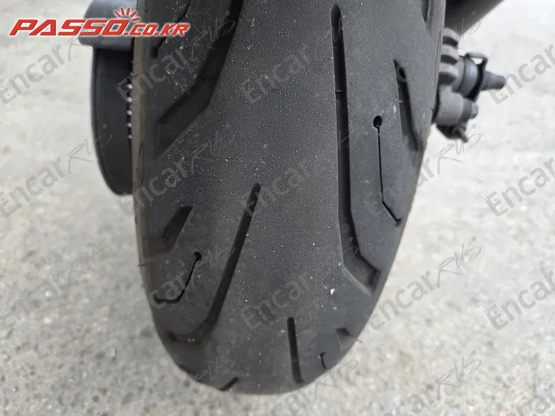Yamaha T Max 560 - фото 4