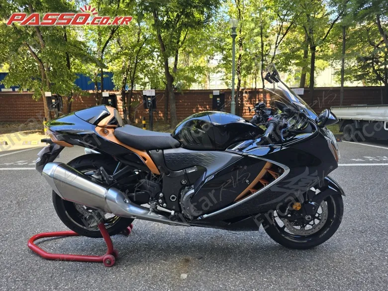 Suzuki GSX R 1300 Hayabusa 2022, фото 1