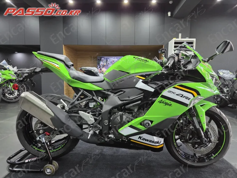 Kawasaki Ninja ZX 4 RR 2025, фото 1