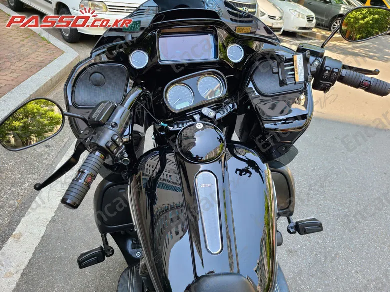 HARLEY-DAVIDSON ROAD GLIDE SPECIAL - фото 3