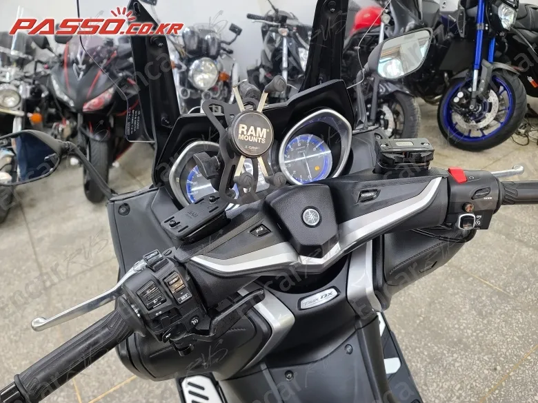 Yamaha T Max Dx - фото 3
