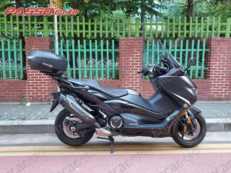 Yamaha T Max 560