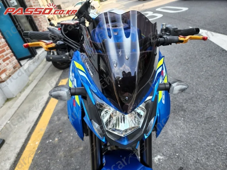 Suzuki Gsx S 750 - фото 3
