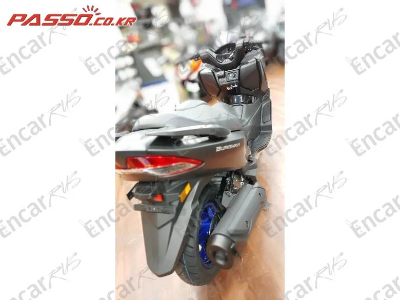 Suzuki Burgman 400 Abs - фото 2