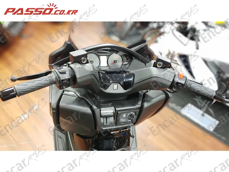 Suzuki Burgman 400 Abs - фото 3