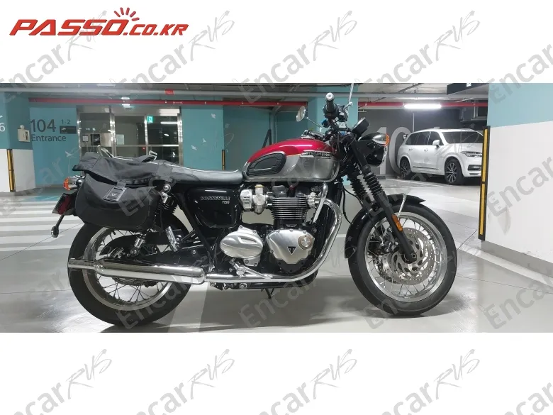 Triumph Bonneville T120 - фото 0