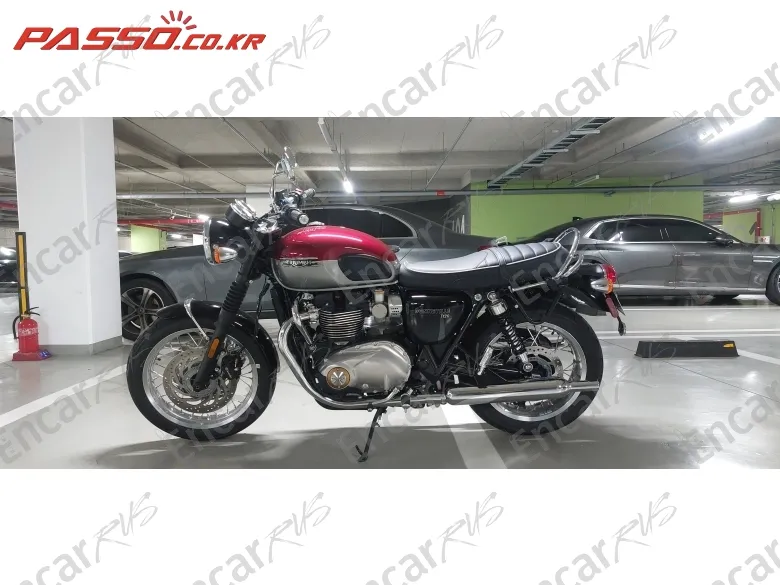 Triumph Bonneville T120 - фото 1