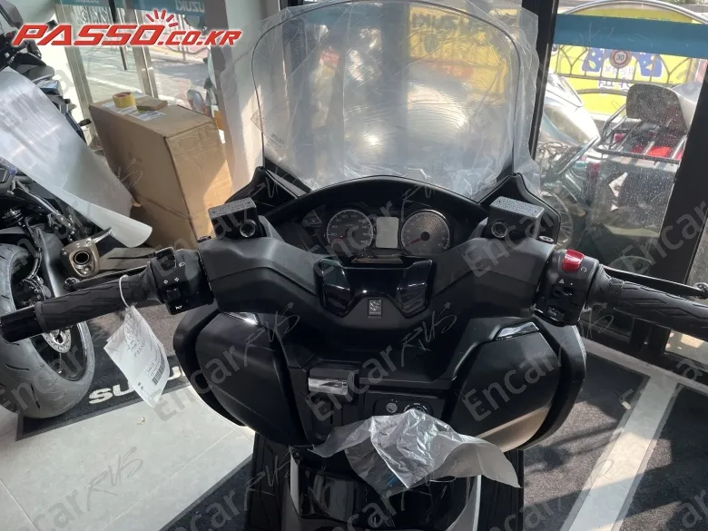Suzuki Burgman 400 Abs - фото 3