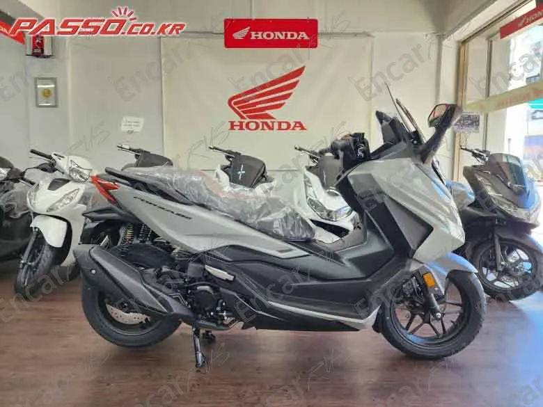 HONDA FORZA 350 - фото 0