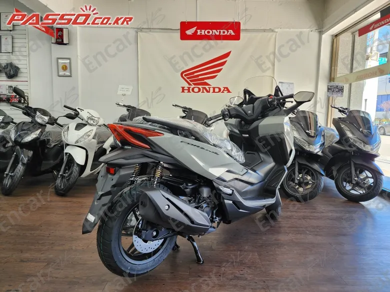 HONDA FORZA 350 - фото 4