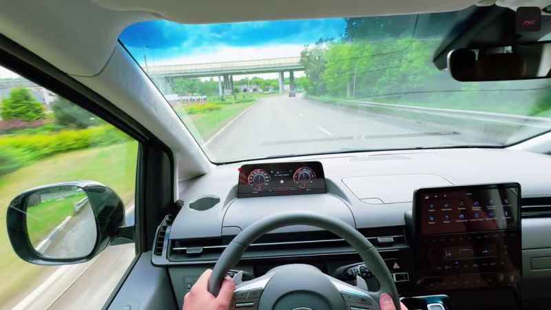 Видеообзор Hyundai Staria